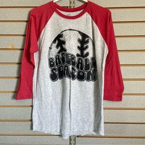 Baseball Season Gray Red Raglan 3/4 Tee‎ Medium #10